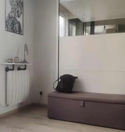 Un Bel Atypique Apartment Paris